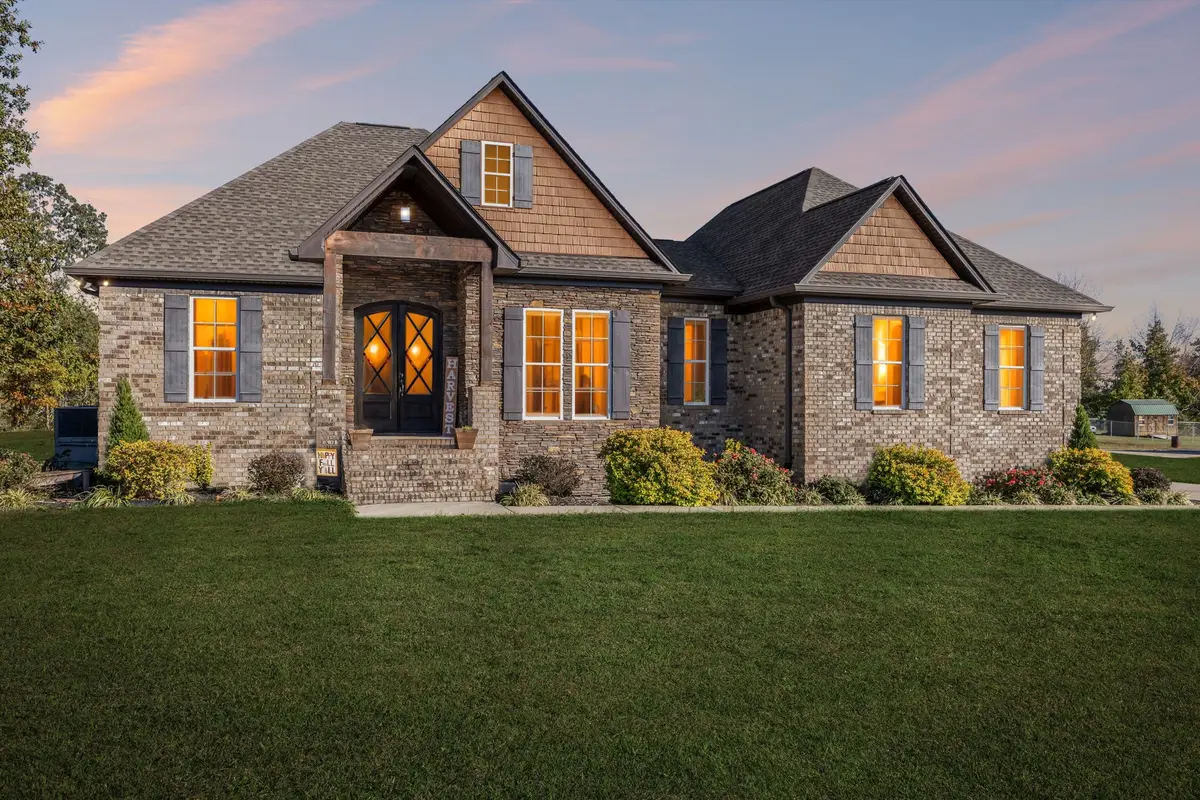 847 Presley Cir, Mount Pleasant, TN 38474 - Image #1