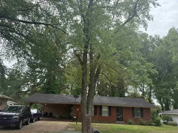 179 Ivan Dr, Memphis, TN 38109