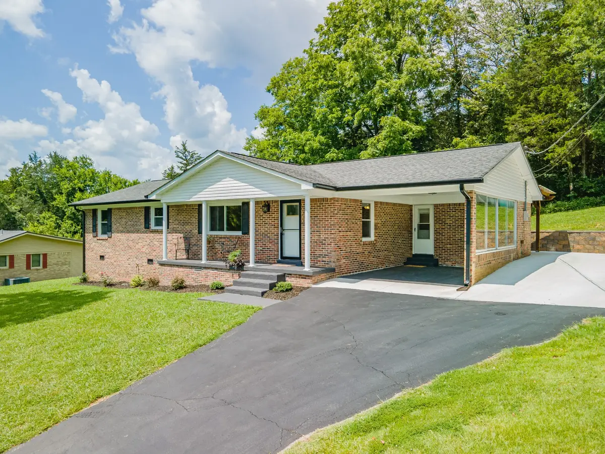 308 Longview Dr, Pulaski, TN 38478 - Image #1