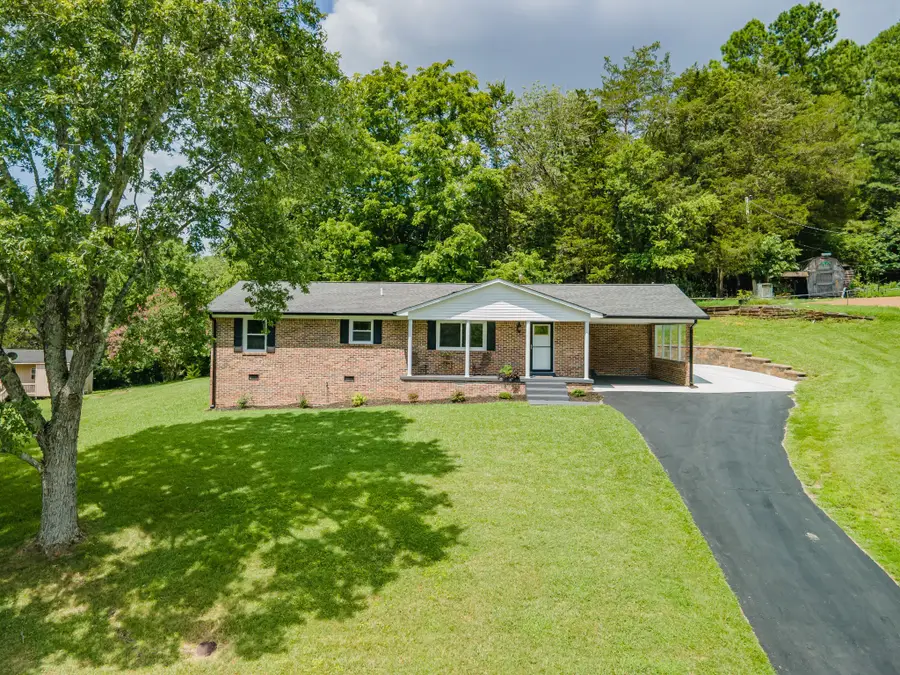 308 Longview Dr, Pulaski, TN 38478 - Image #2