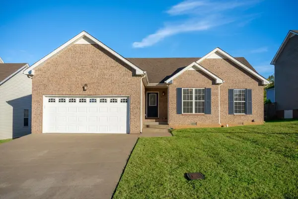 2641 Arthurs Ct, Clarksville, TN 37040