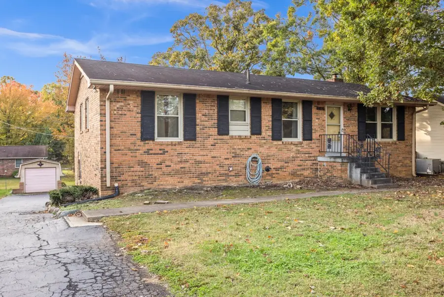 2503 Hickory Dr, Springfield, TN 37172 - Image #2