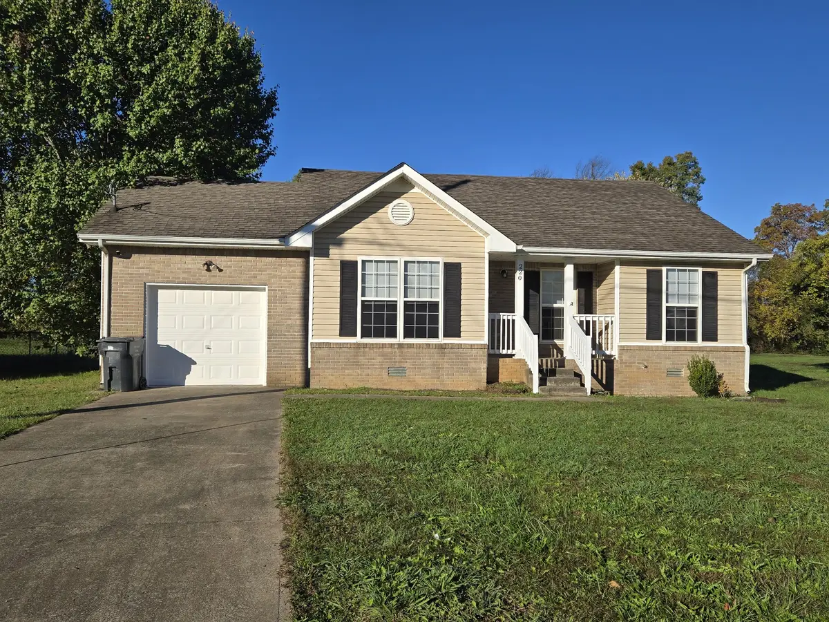 220 Pappy Dr, Oak Grove, KY 42262 - Image #1