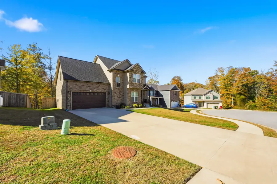 226 Penelope Ln, Clarksville, TN 37043 - Image #2
