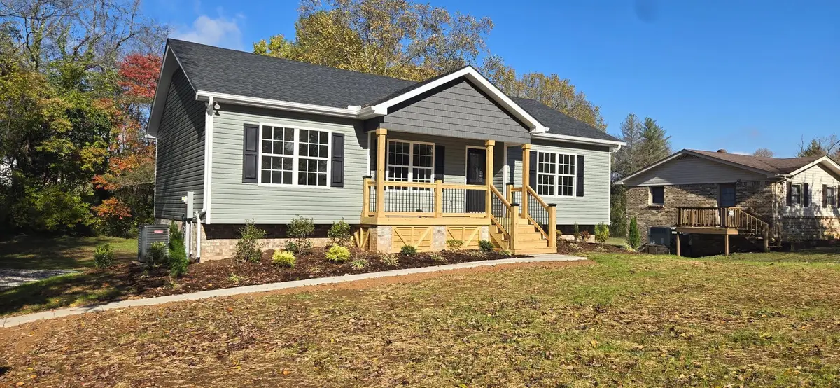 308 Dekalb St, McMinnville, TN 37110 - Image #1