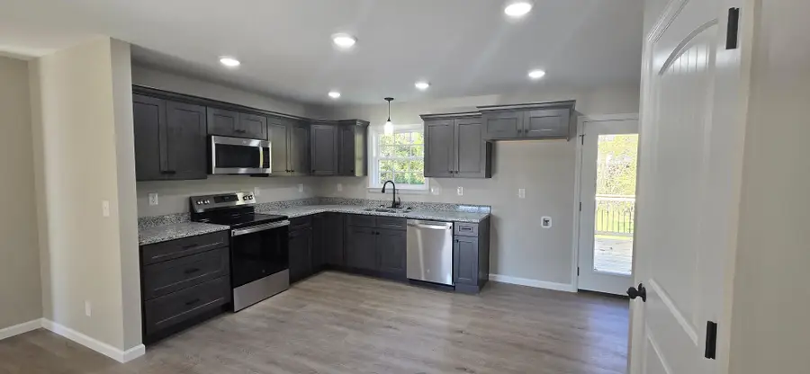 308 Dekalb St, McMinnville, TN 37110 - Image #3