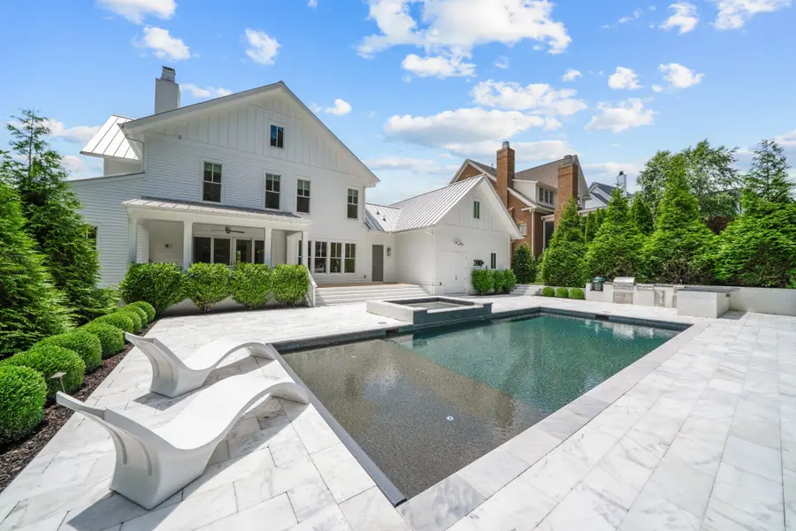 8646 Belladonna Dr, College Grove, TN 37046 - Image #2