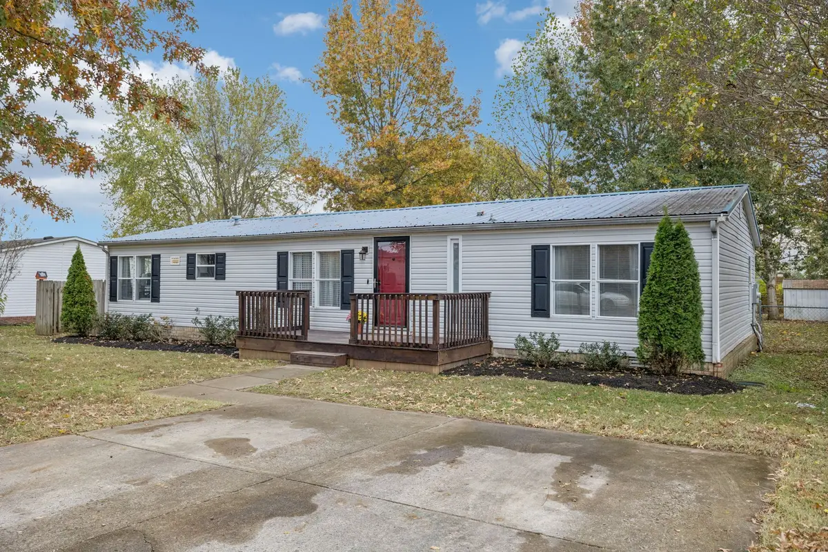 135 Kendra Dr, Gallatin, TN 37066 - Image #1