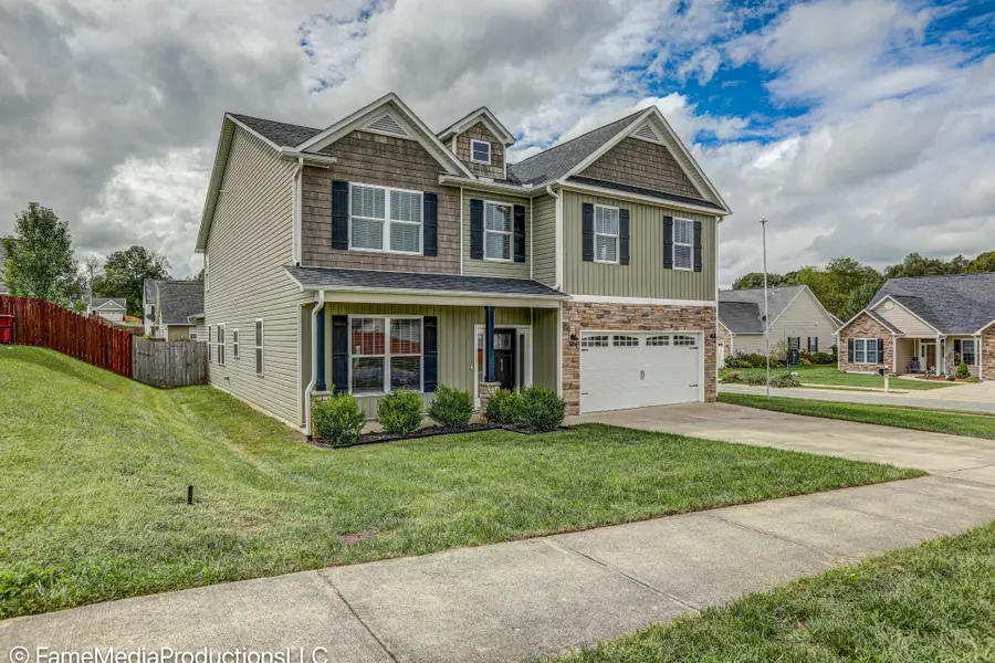 619 Suffolk Rd, Johnson City, TN 37615 - Image #2