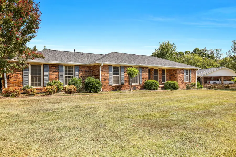 208 General Forrest Dr, Springfield, TN 37172 - Image #2