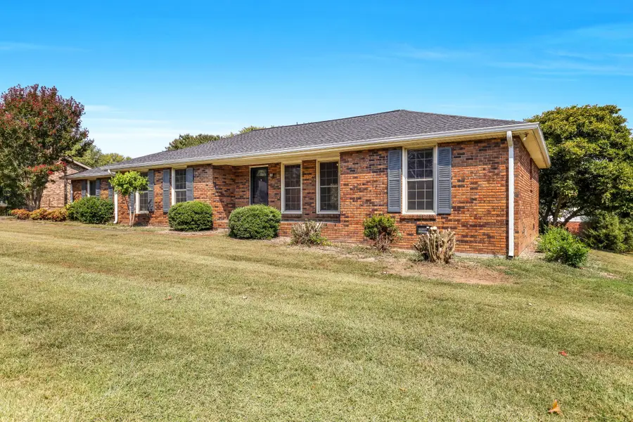 208 General Forrest Dr, Springfield, TN 37172 - Image #3