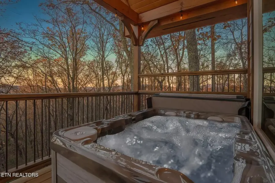 2420 Old Barn Circle, Sevierville, TN 37876 - Image #2