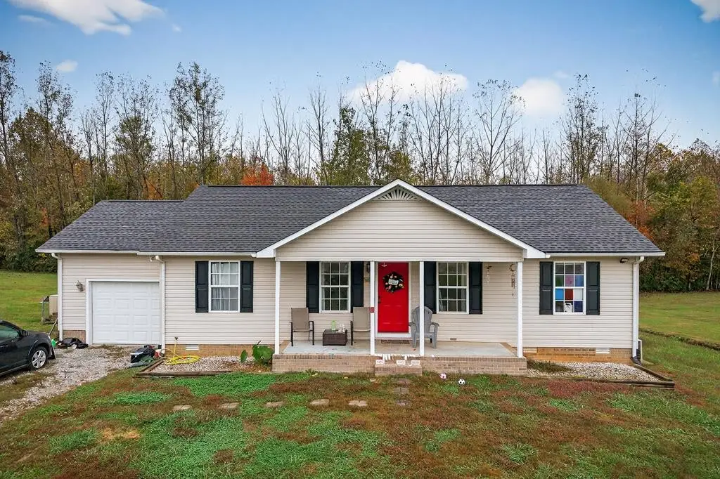 6215 Cheyenne Trl, Baxter, TN 38544 - Image #1