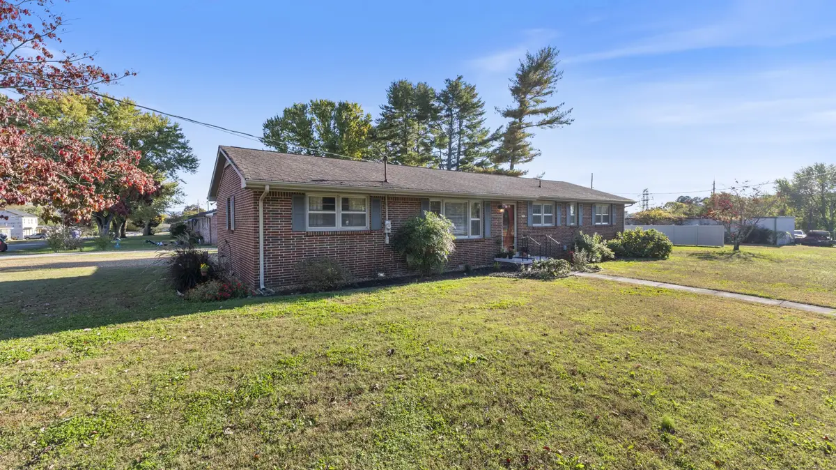 210 E Petty Ln, Winchester, TN 37398 - Image #1