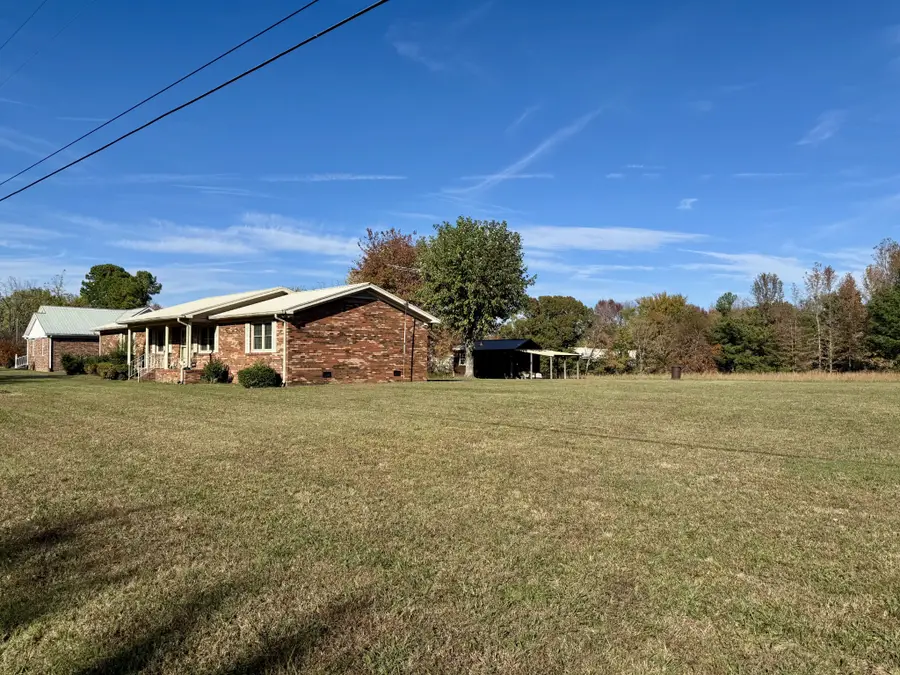 220 Indian Creek Rd, Mc Ewen, TN 37101 - Image #3