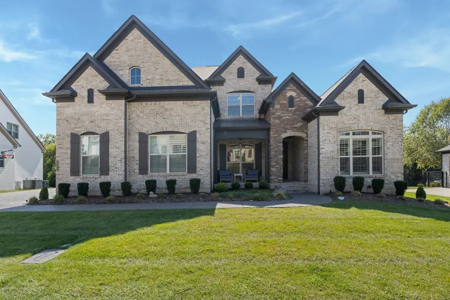 1137 Mcclellan Ln, Nolensville, TN 37135 - Image #2