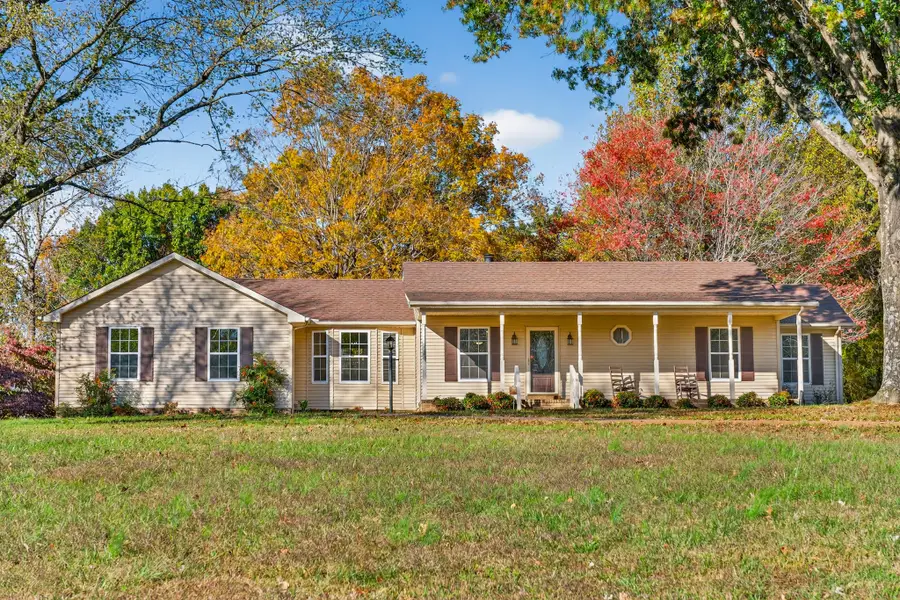 226 W Biggs Rd, Cottontown, TN 37048 - Image #2