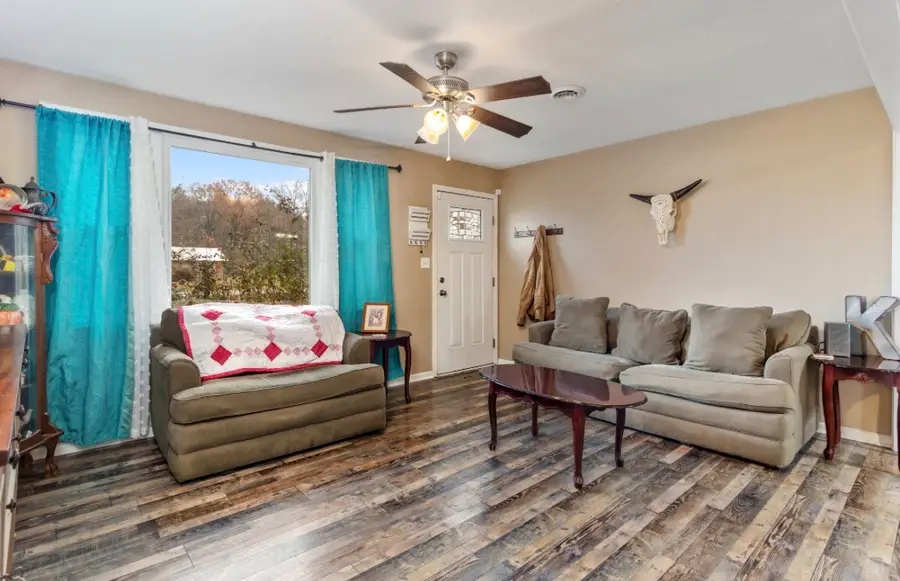 4850 Guthrie Rd, Clarksville, TN 37043 - Image #3