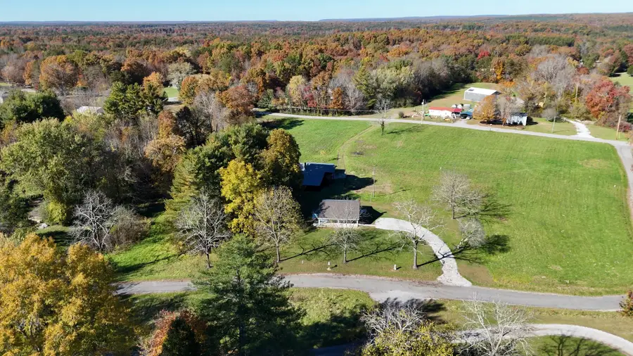 65 Duckpond Rd, Palmer, TN 37365 - Image #3