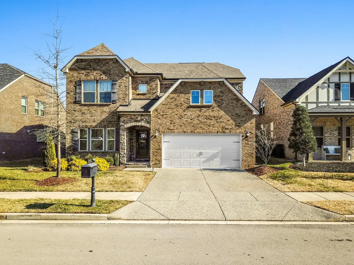 1677 Boardwalk Pl, Gallatin, TN 37066 - Image #1