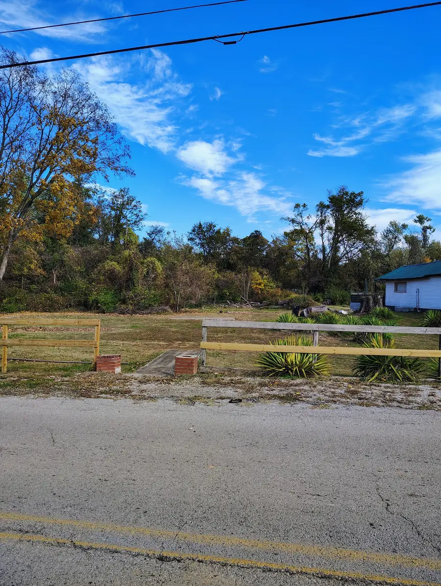 848 21st St E, Hopkinsville, KY 42240 - Image #2