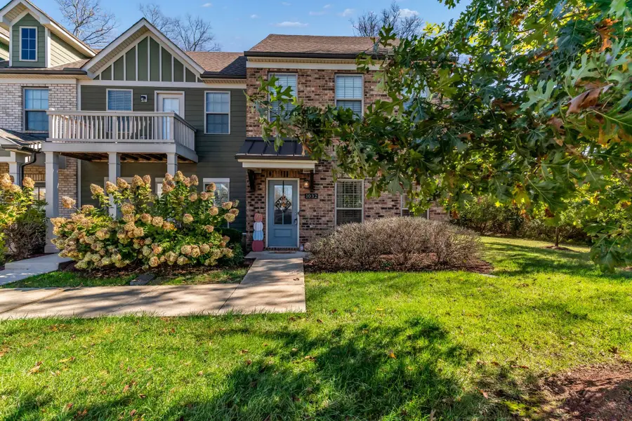 1032 Emery Bay Cir, Hendersonville, TN 37075 - Image #2