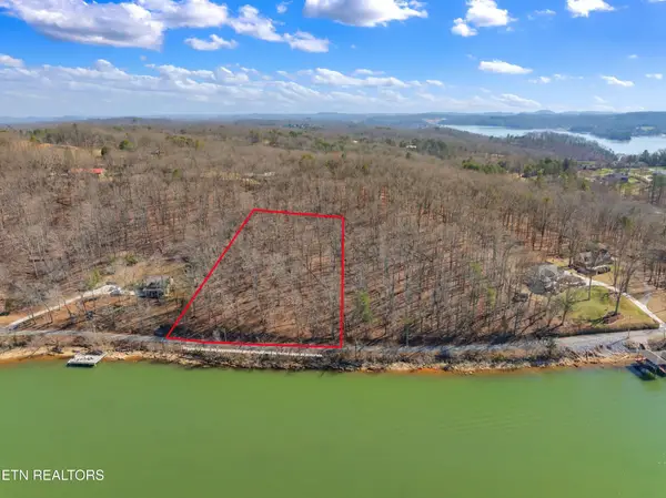 4775 Lakeside Drive, Lenoir City, TN 37772