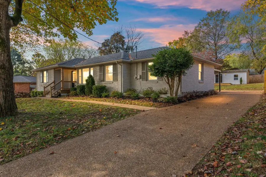 4813 E Longdale Dr, Nashville, TN 37211 - Image #2