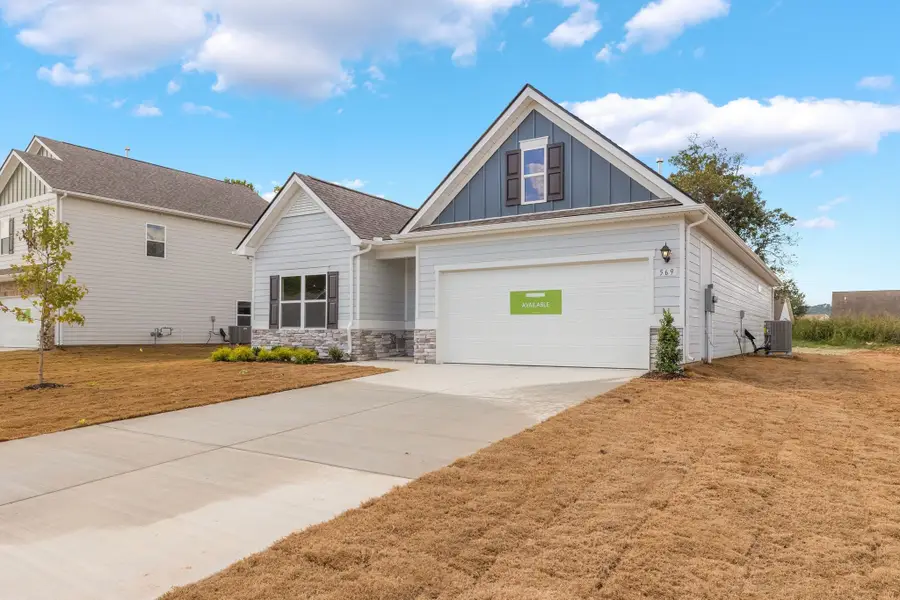 569 Nightengale Ridge Dr, Columbia, TN 38401 - Image #2