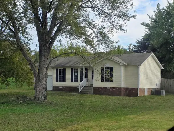 998 Hot Shot Dr, Clarksville, TN 37042