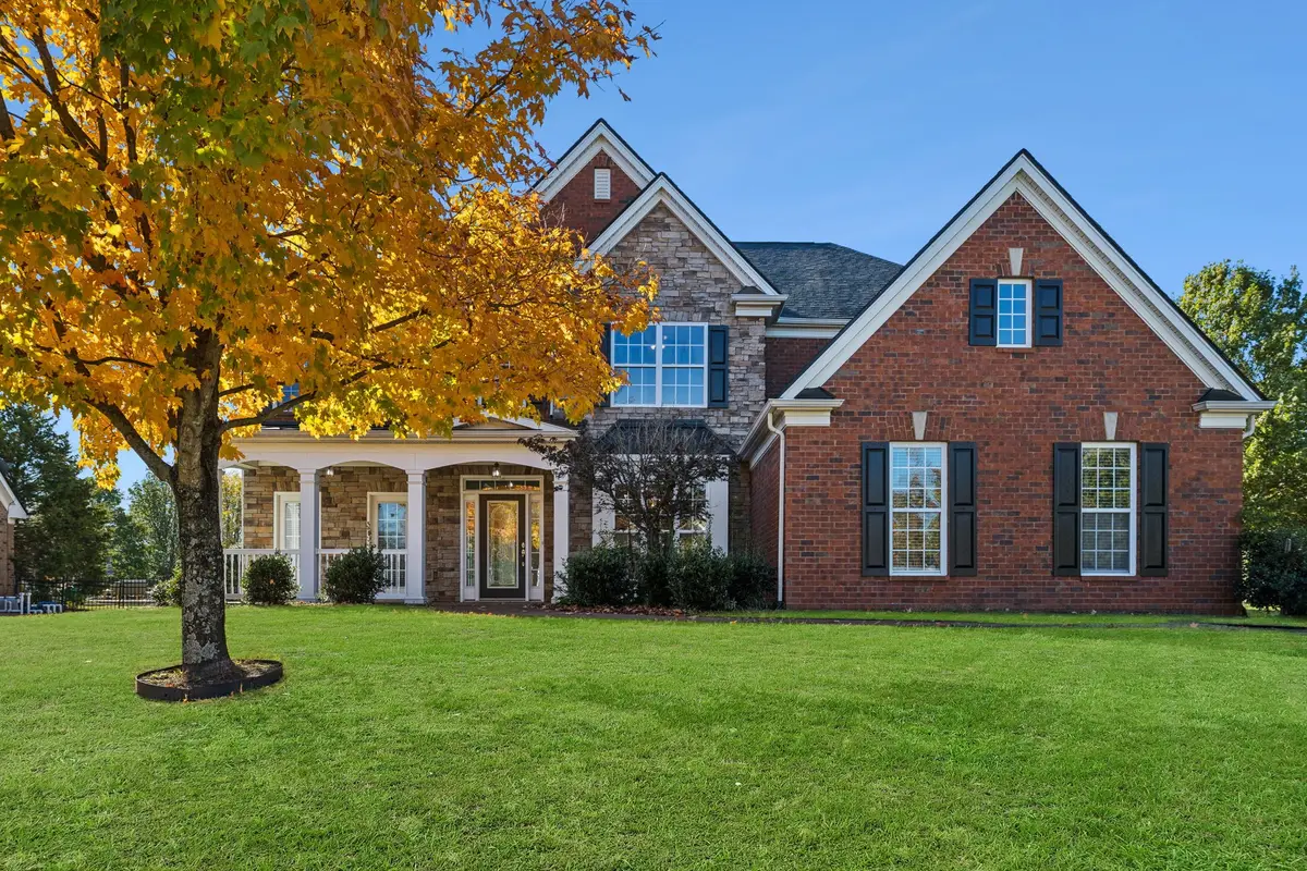 102 Oglethorpe Ave, Gallatin, TN 37066 - Image #1