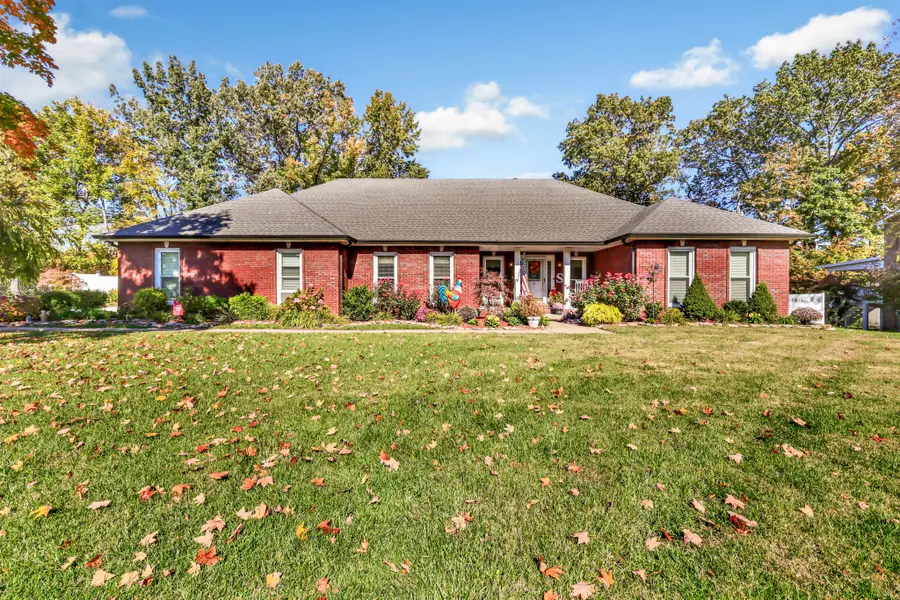 322 Longwood Ct, Clarksville, TN 37043 - Image #2