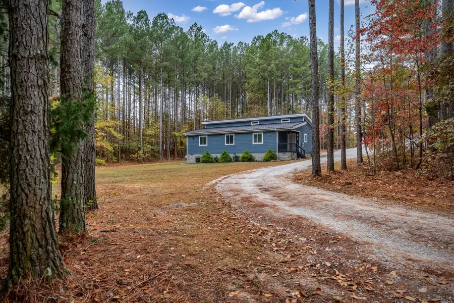 18 Davis Ln, Lawrenceburg, TN 38464 - Image #2