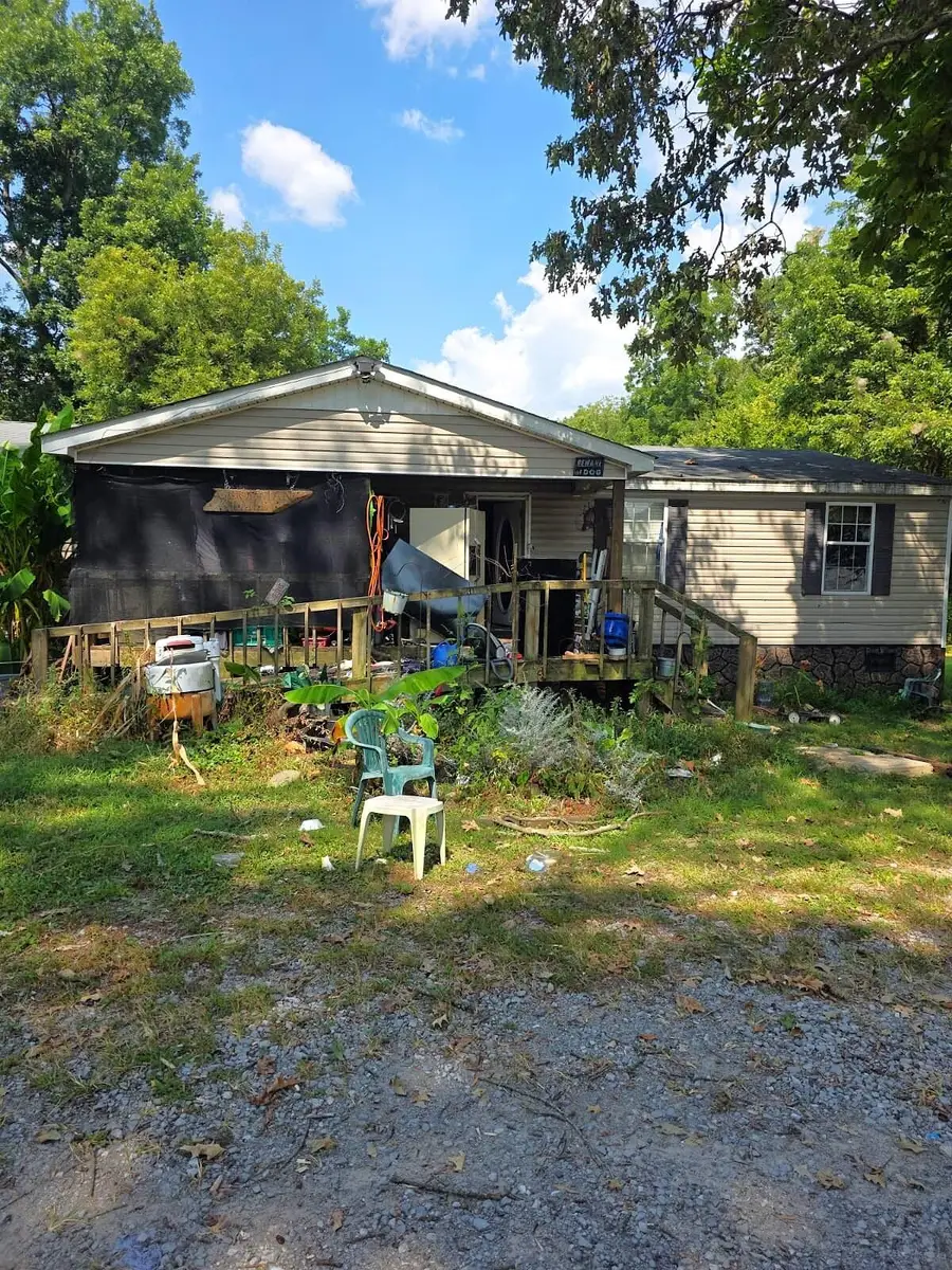 643 Brazil Eaton Rd, Trenton, TN 38382 - Image #2