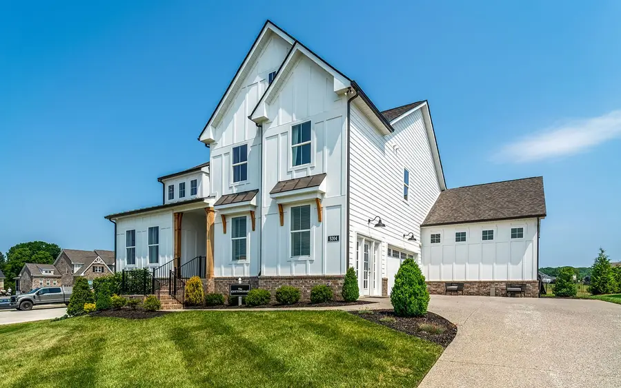 5204 Kaline Dr, Arrington, TN 37014 - Image #2