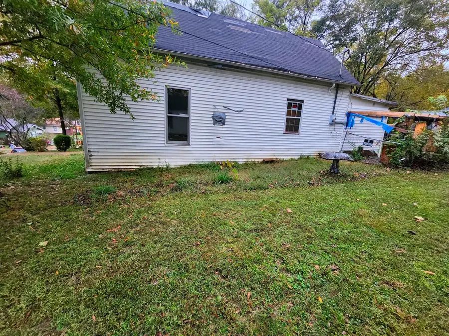 407 Wynn St, Paris, TN 38242 - Image #3