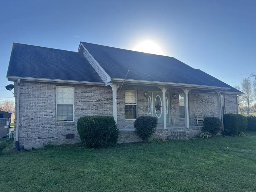 251 Walton Chapel Rd, Lafayette, TN 37083 - Image #2