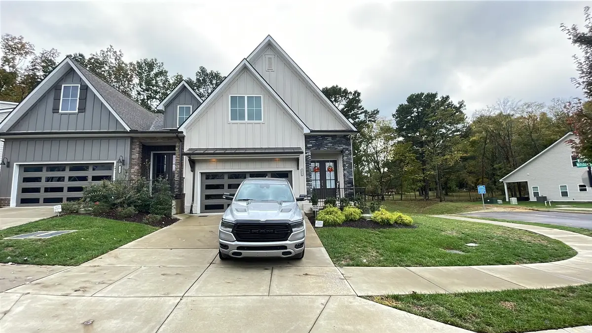 3058 Wiltshire Park Pl, Hermitage, TN 37076 - Image #1