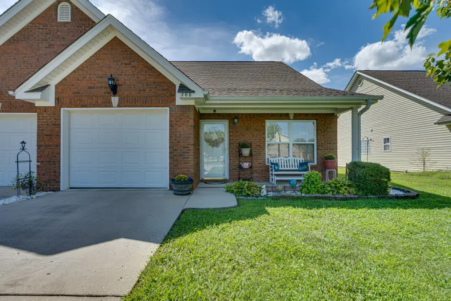 288 Briarstone Dr, Rossville, GA 30741 - #2
