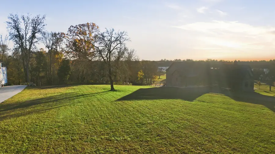 1029 Emerald Valley Dr, Castalian Springs, TN 37031 - Image #3