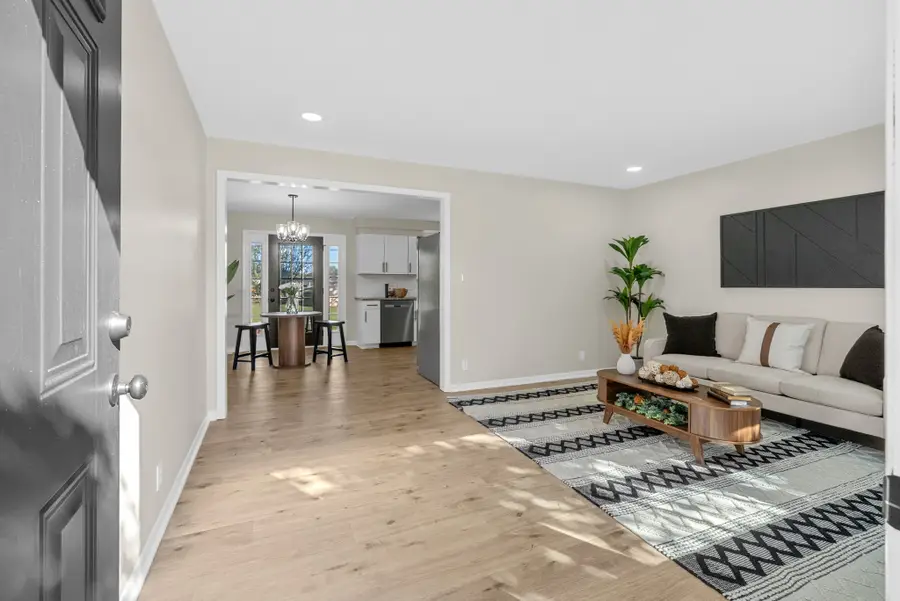 208 Dale Ter, Clarksville, TN 37042 - Image #3