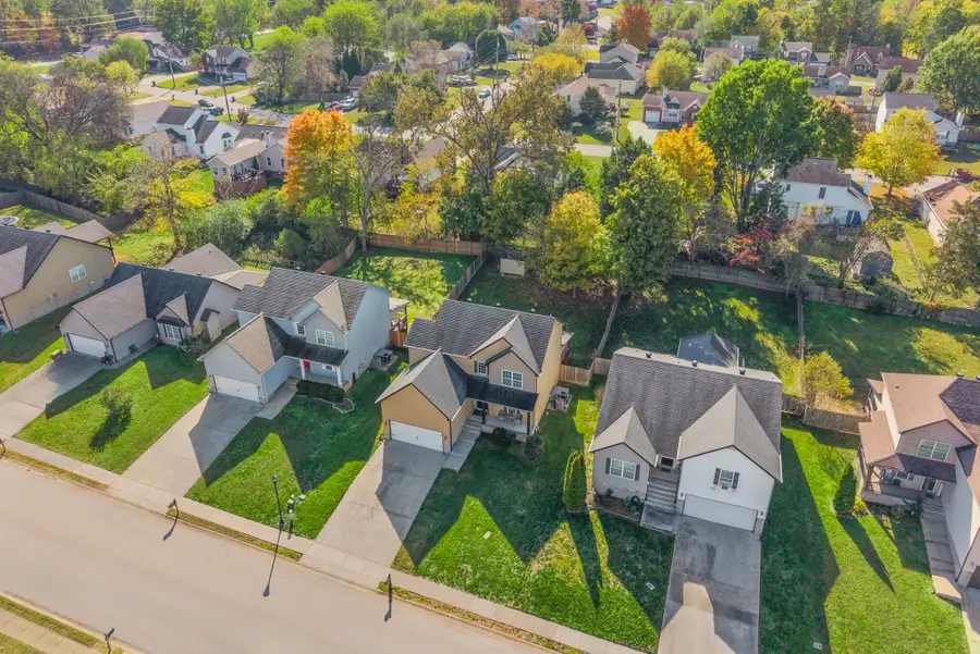 418 Leslie Wood Dr, Clarksville, TN 37040 - Image #3