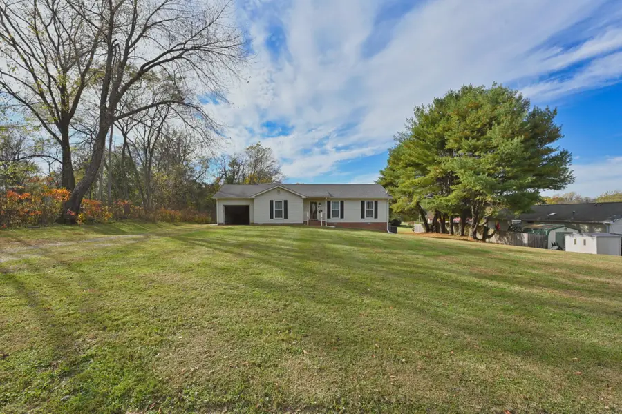 4418 Westside Dr, Cross Plains, TN 37049 - Image #2