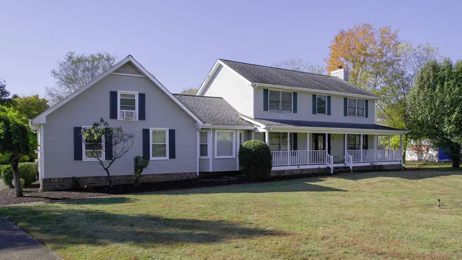 1026 Kendall Farms Dr, Hendersonville, TN 37075 - Image #2