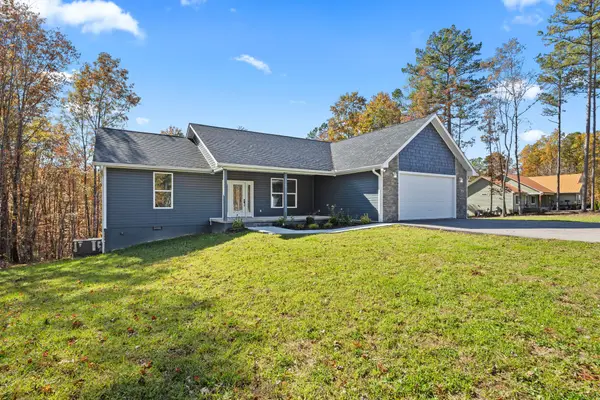 108 Creekview Ct, Jamestown, TN 38556