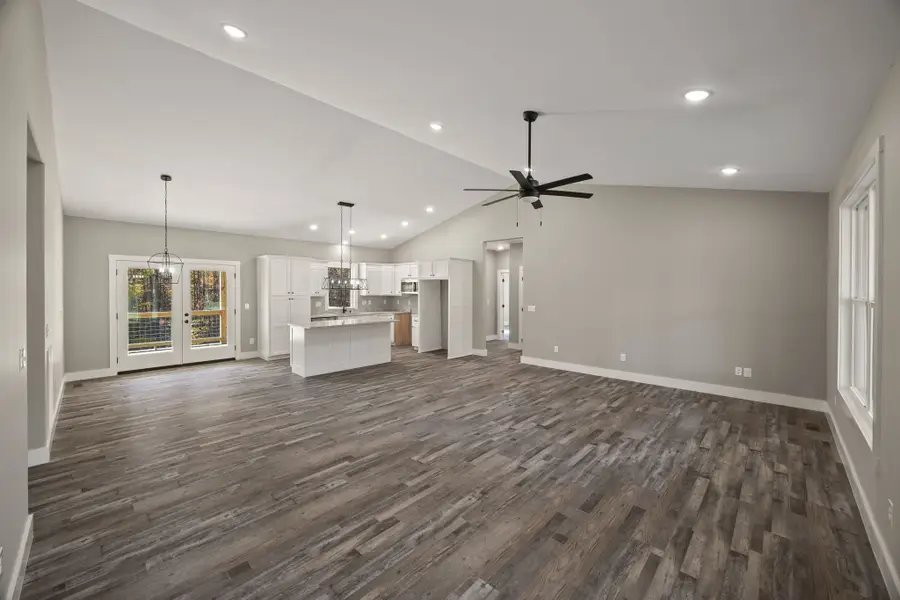 108 Creekview Ct, Jamestown, TN 38556 - Image #3