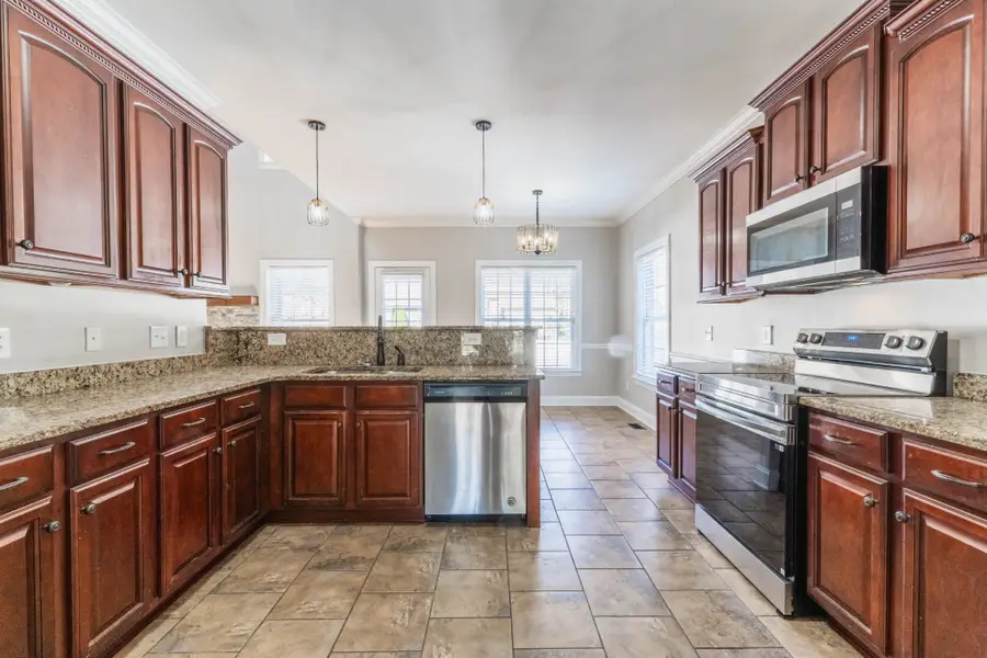 447 Garden City Dr, Murfreesboro, TN 37127 - Image #3