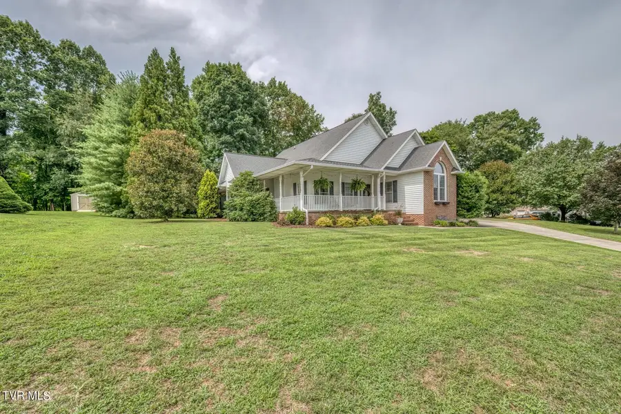 1828 Weaver Branch Rd, Piney Flats, TN 37686 - #2