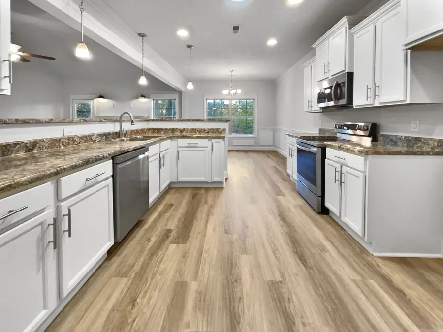 2390 Senseney Dr, Clarksville, TN 37042 - Image #2