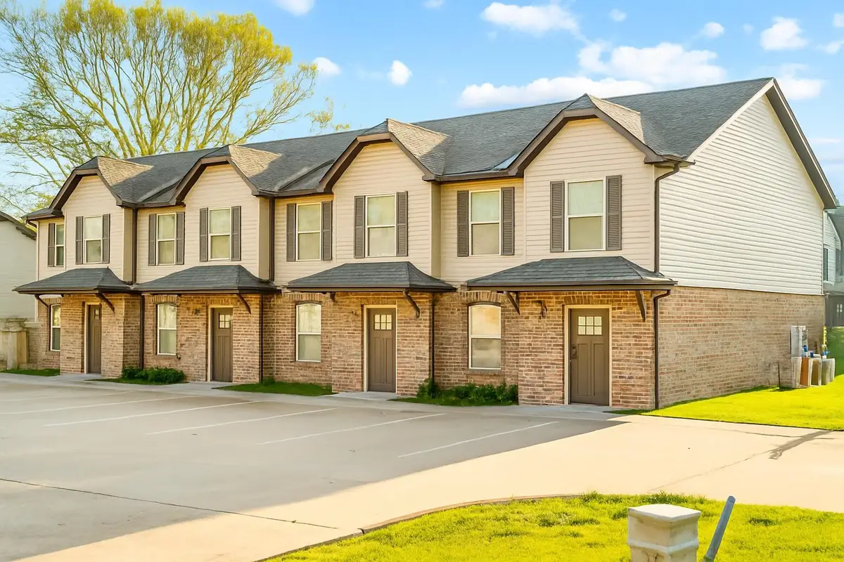 1760 Spring Water Dr, Clarksville, TN 37040 - Image #1